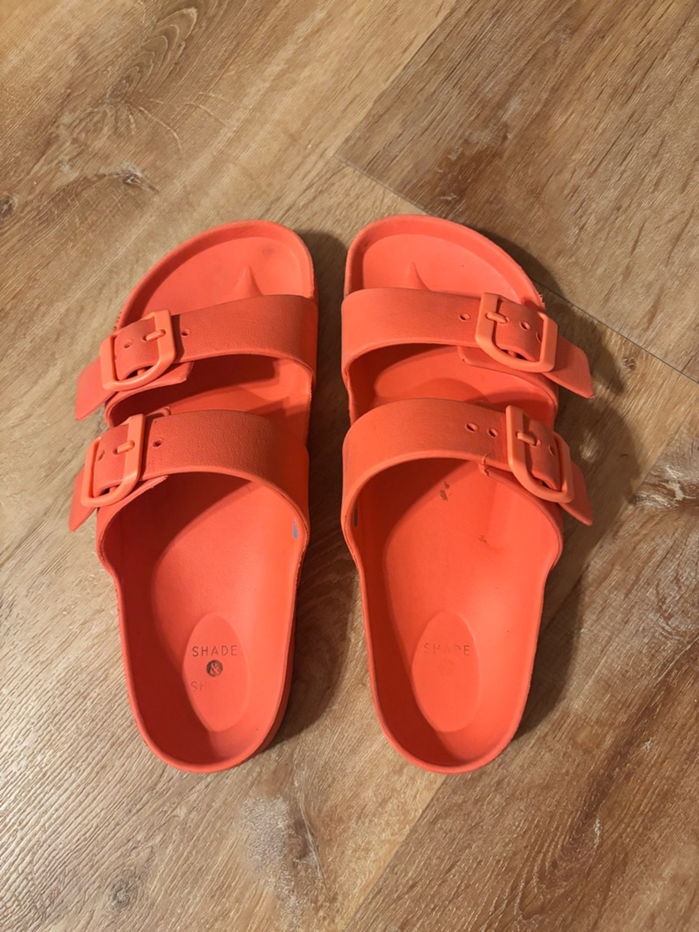 Shade shore sandals **2 for 20* - Picture 4 of 9